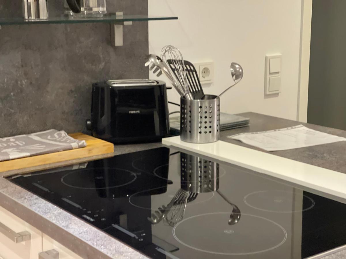 Klein Apartment *